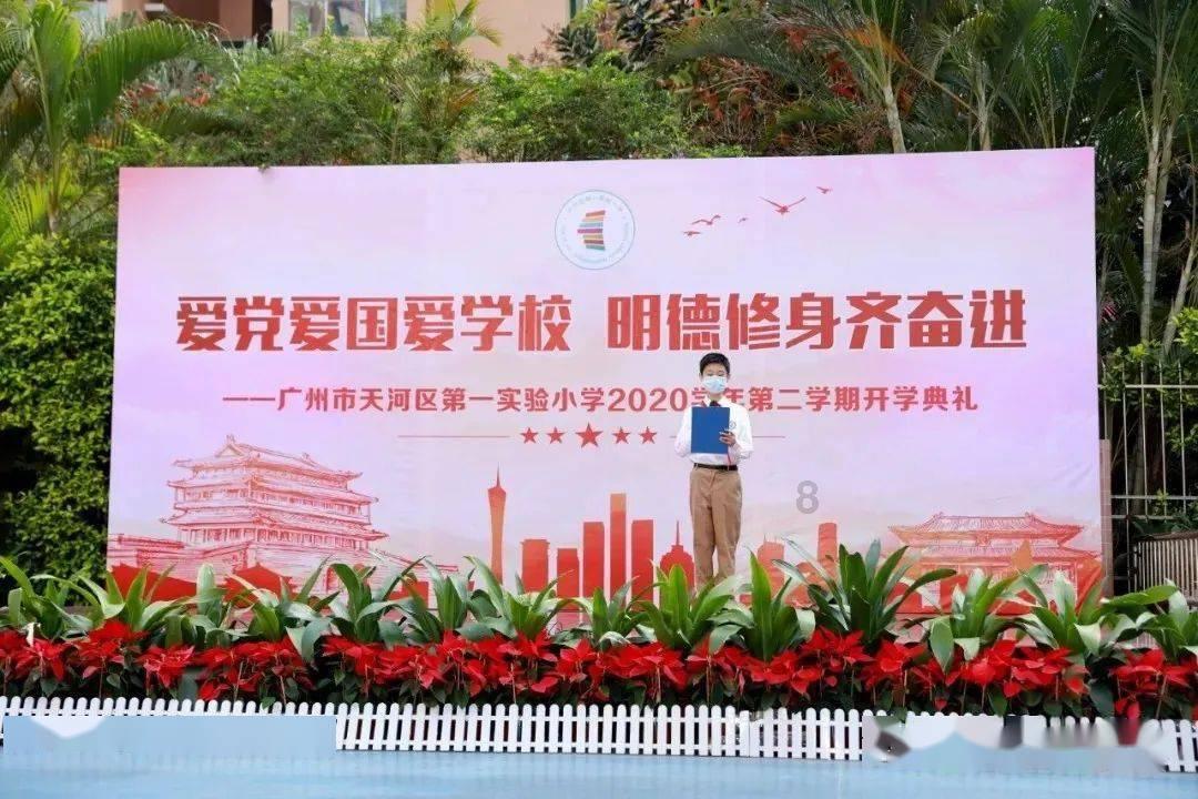 《黑天鹅》作者：美国面临债务“死亡螺旋”